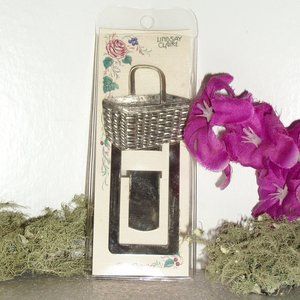 LINDSAY CLAIRE Fine Pewter Basket Bookmark NEW 3 1/2" L x 1 5/8" W